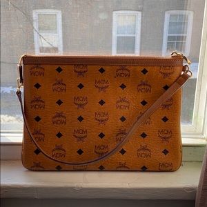 MCM POUCH
